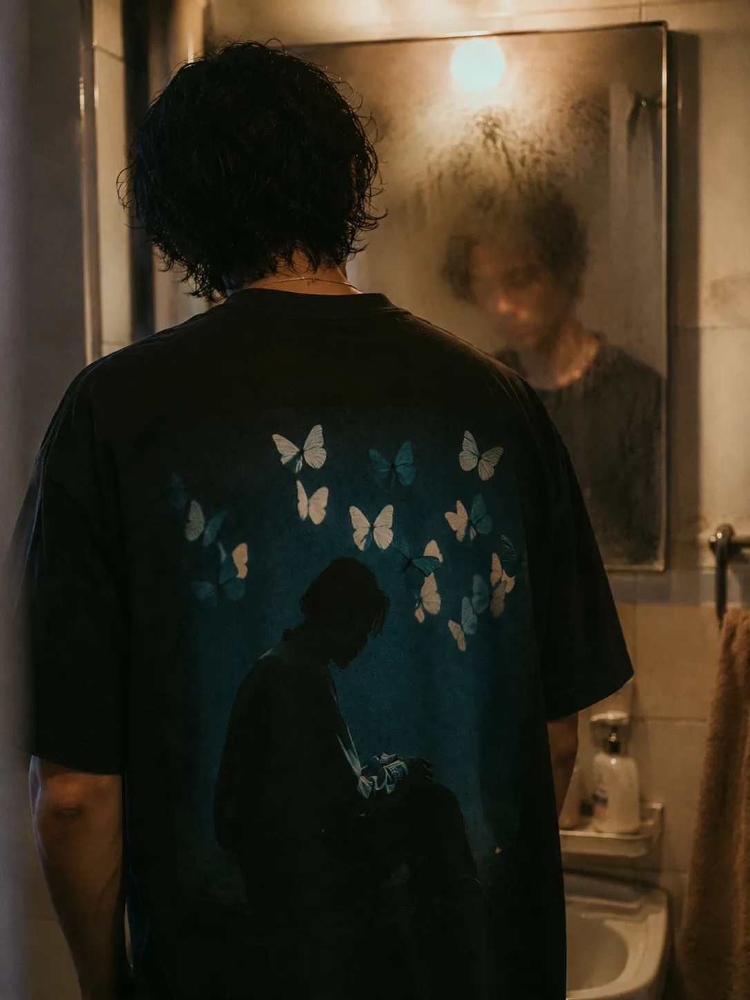 The SILENCE tee, second view.